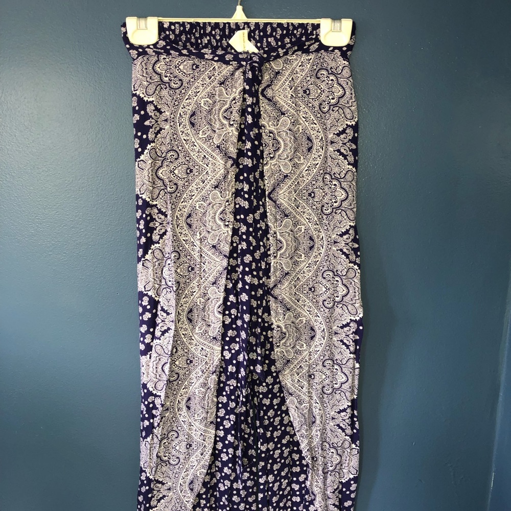 Flowy abstract pants